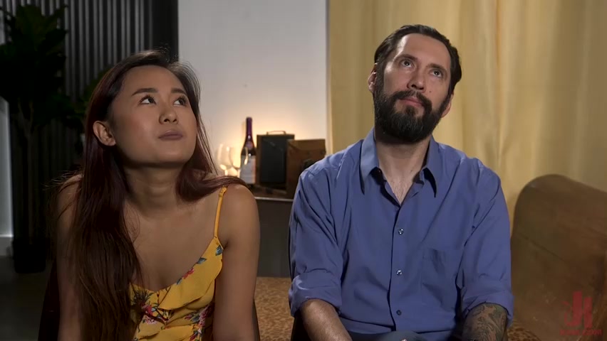 Bad Credit: Elle Voneva Learns How Much It Costs to Get a Loan (1)